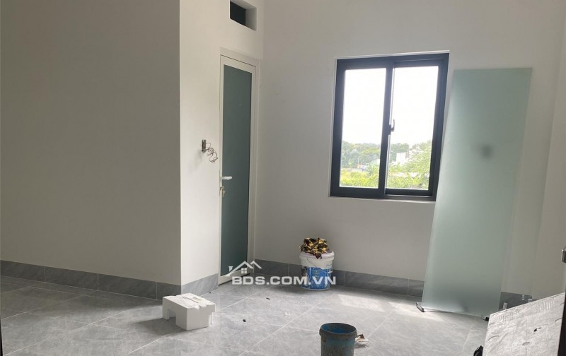 BÁN NHÀ MỚI XÂY - VỊ TRÍ VÀNG - TẶNG FULL NỘI THẤT - DĨ AN